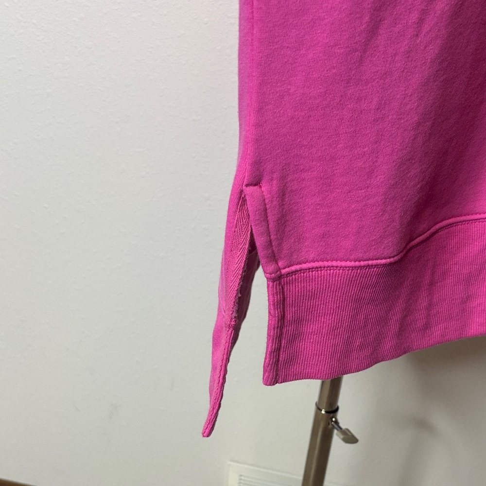 Cabana by Crown & Ivy size XXL Pink Sweatshirt with White Stripes - Picture 9 of 10